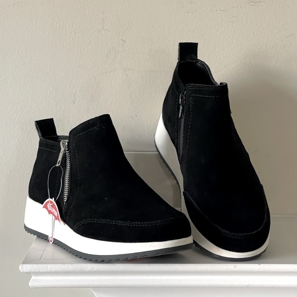 Blondo Waterproof Women's Ellorie Black Suede Ankle Boots Sneakers Size 6 - Picture 3 of 7